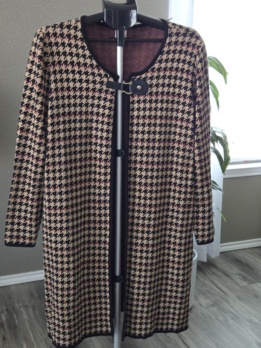 Anne Klein Tan, Black and Red Cardigan Dress Coat Sweater ,Toggle Snap XL